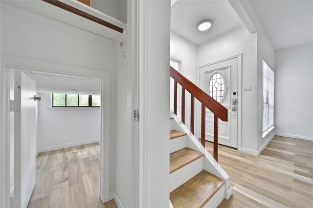712 Country Place Drive D, Houston, TX 77079