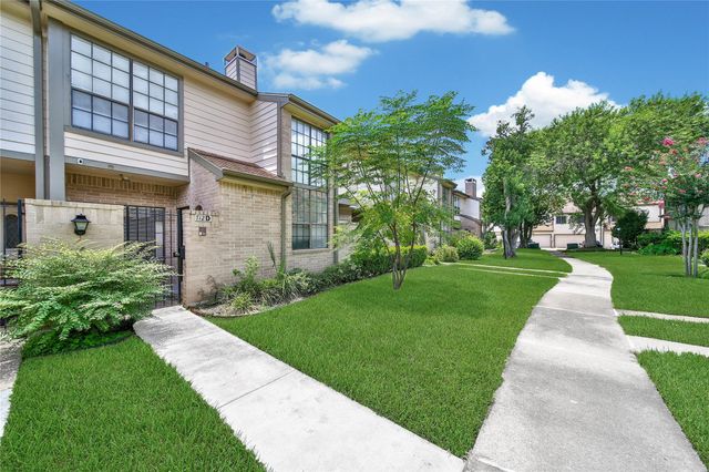 712 Country Place Drive D, Houston, TX 77079