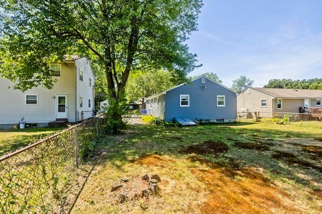 57 Price Street, Springfield, MA 01104