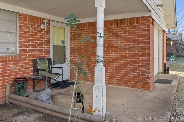 43 Laurel Street, Lone Grove, OK 73443