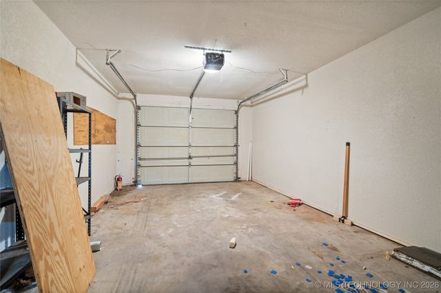 43 Laurel Street, Lone Grove, OK 73443