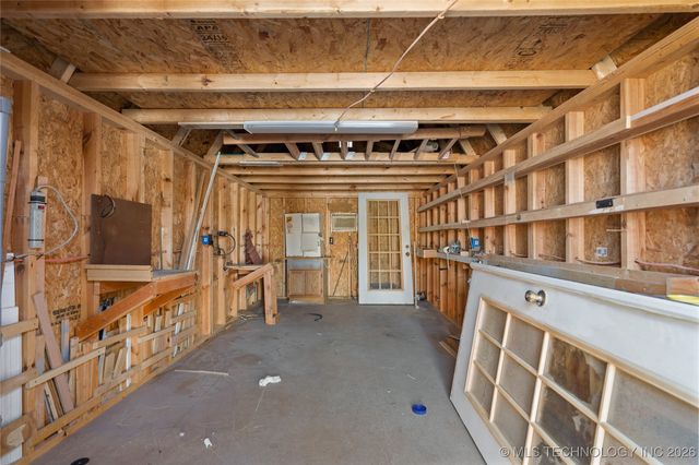 43 Laurel Street, Lone Grove, OK 73443