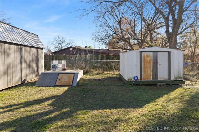 43 Laurel Street, Lone Grove, OK 73443