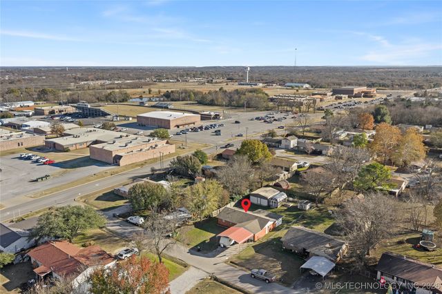 43 Laurel Street, Lone Grove, OK 73443