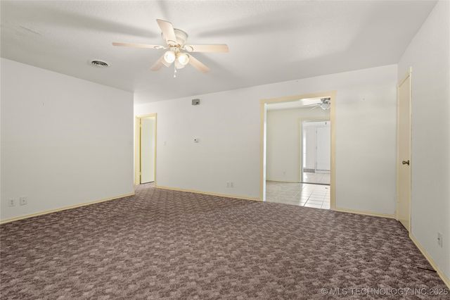 43 Laurel Street, Lone Grove, OK 73443