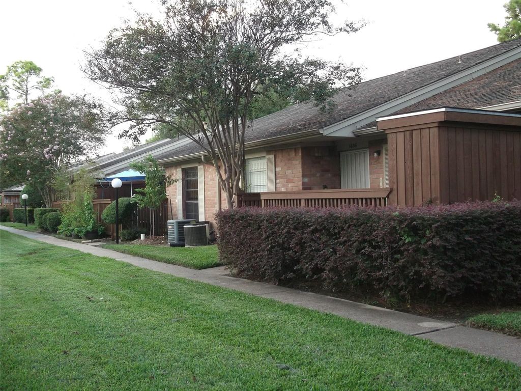 8801 Hammerly Boulevard 1606, Houston, TX 77080