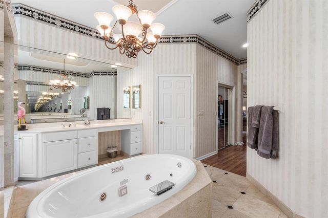 911 Forest Glen Lane, Wellington, FL 33414