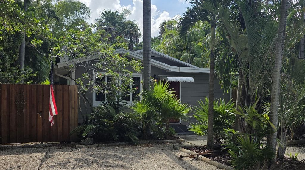 540 SW 14TH Avenue, Fort Lauderdale, FL 33312