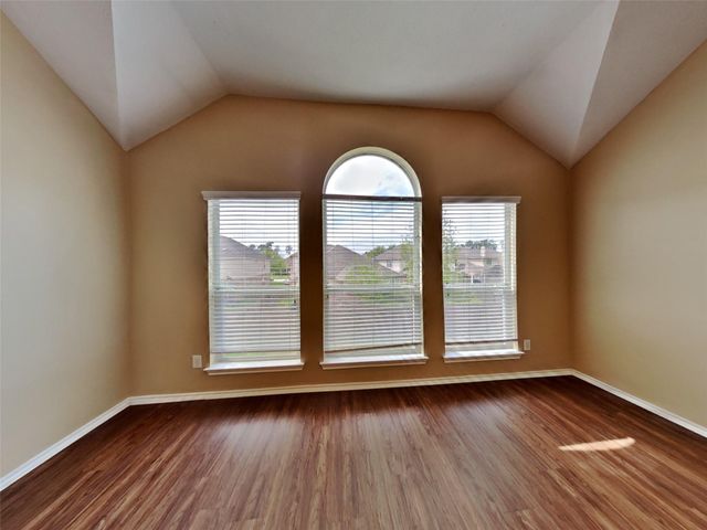 26004 Castle Meadow Lane, Kingwood, TX 77339