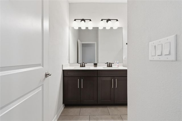 13212 SAW PALM CREEK TRAIL, Lakewood Ranch, FL 34211