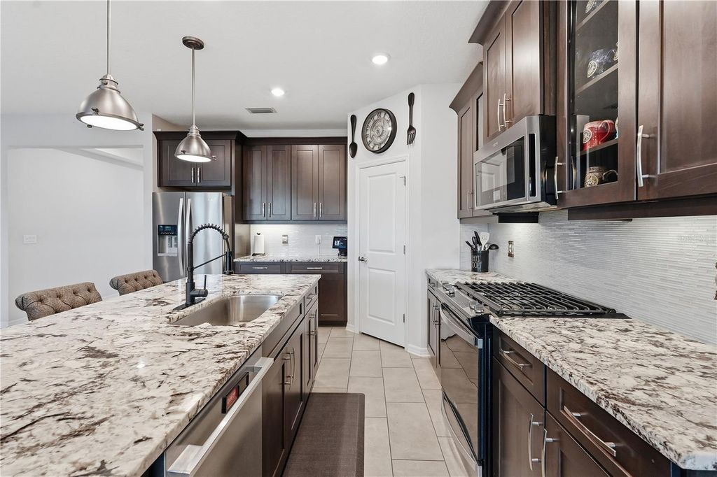 Image 13 of property listing at 13212 SAW PALM CREEK TRAIL, Bradenton, FL 34211