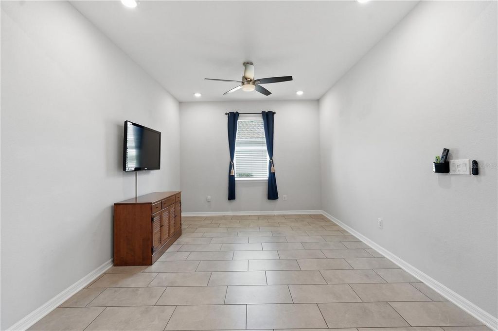 Image 18 of property listing at 13212 SAW PALM CREEK TRAIL, Bradenton, FL 34211