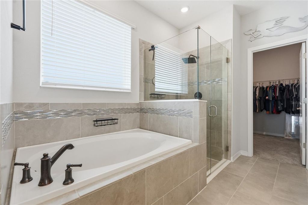 Image 22 of property listing at 13212 SAW PALM CREEK TRAIL, Bradenton, FL 34211