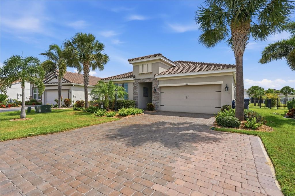 Image 48 of property listing at 13212 SAW PALM CREEK TRAIL, Bradenton, FL 34211