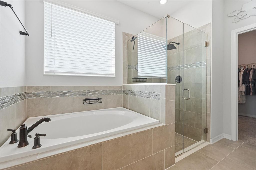 Image 64 of property listing at 13212 SAW PALM CREEK TRAIL, Bradenton, FL 34211