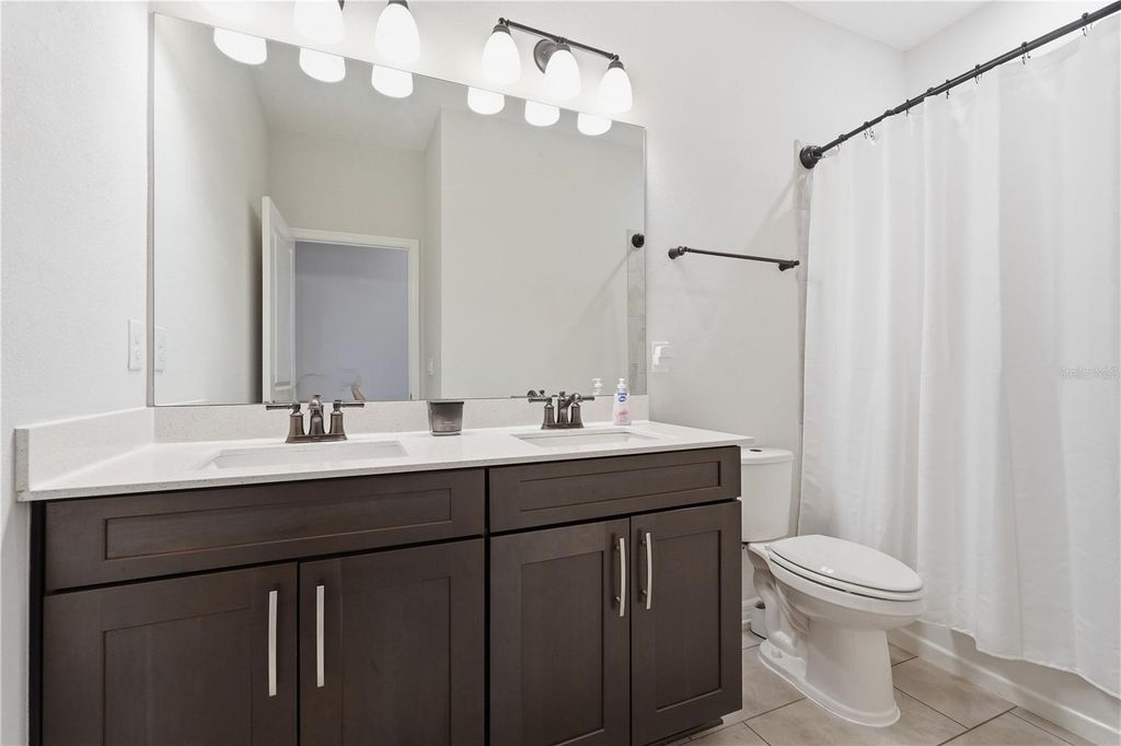 Image 68 of property listing at 13212 SAW PALM CREEK TRAIL, Bradenton, FL 34211