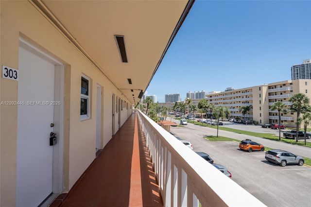 2929 Point East Drive A303, Aventura, FL 33160