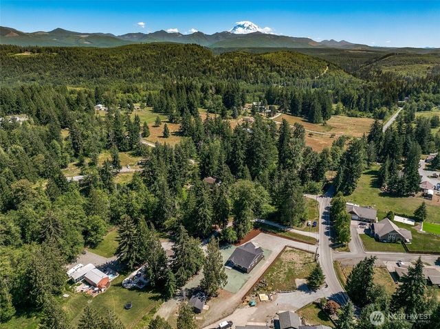 1202 Spiketon Road, Buckley, WA 98321