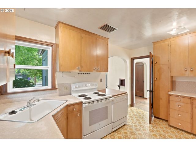2921 Se 67TH Ave, Portland, OR 97206