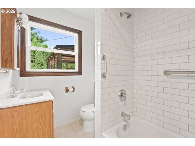 2921 Se 67TH Ave, Portland, OR 97206