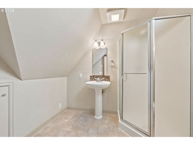 2921 Se 67TH Ave, Portland, OR 97206