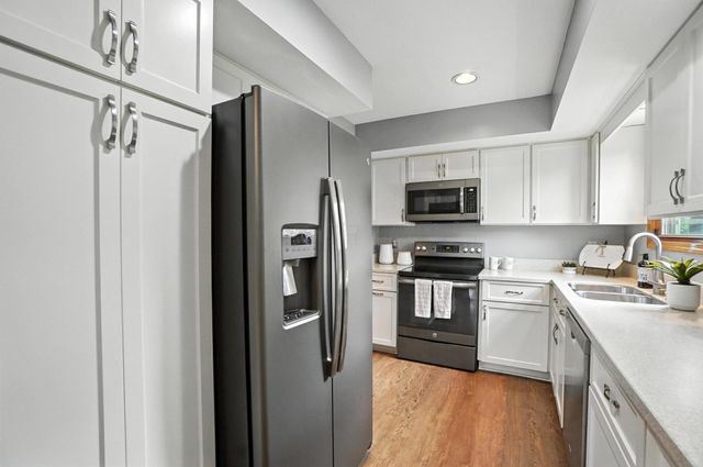 1293 Spring Brook Court, Westerville, OH 43081