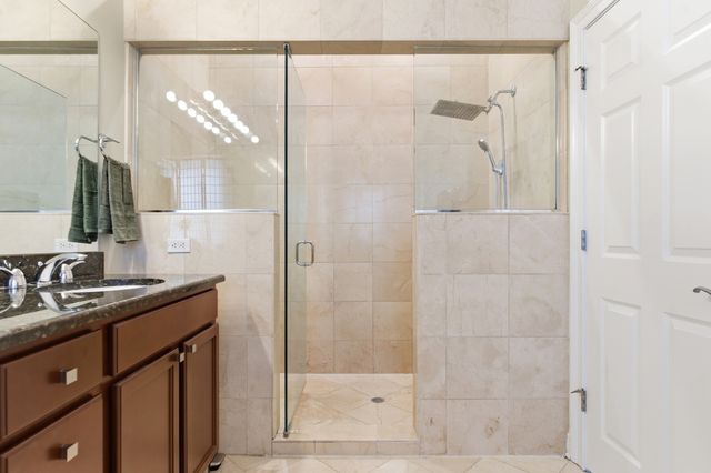 1359 W GRAND Avenue 2, Chicago, IL 60642