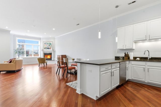 1359 W GRAND Avenue 2, Chicago, IL 60642