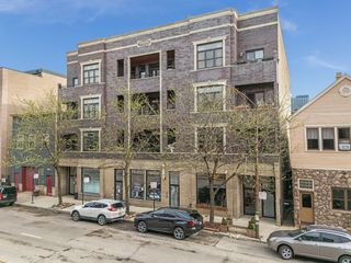 1359 W GRAND Avenue 2, Chicago, IL 60642