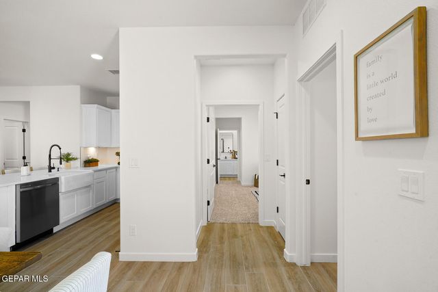 661 Paseo Dulce Avenue, El Paso, TX 79928