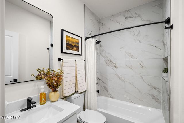 661 Paseo Dulce Avenue, El Paso, TX 79928