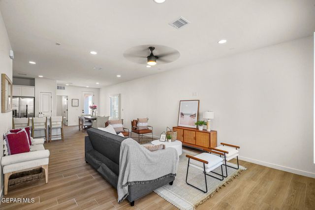 661 Paseo Dulce Avenue, El Paso, TX 79928