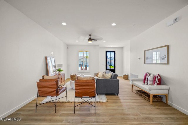 661 Paseo Dulce Avenue, El Paso, TX 79928