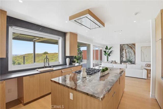 1789 Nantucket Place, Costa Mesa, CA 92627
