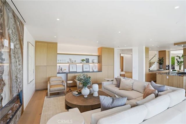 1789 Nantucket Place, Costa Mesa, CA 92627