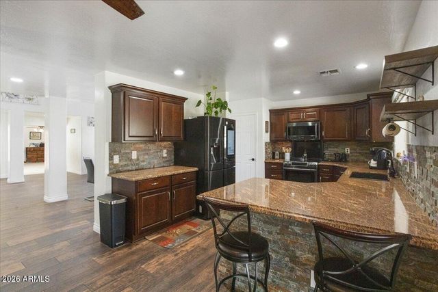 2005 S 81ST Drive, Phoenix, AZ 85043