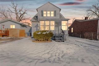 7027 Meadow Avenue, Warren, MI 48091