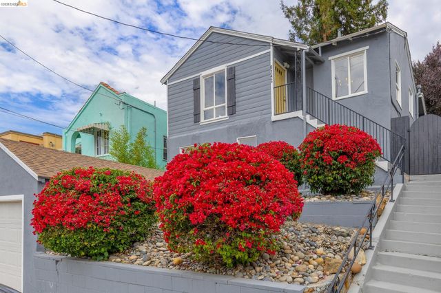 8342 Ney Avenue, Oakland, CA 94605