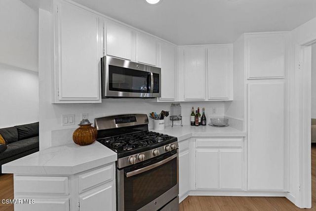 4139 Lost Springs Drive, Calabasas, CA 91301