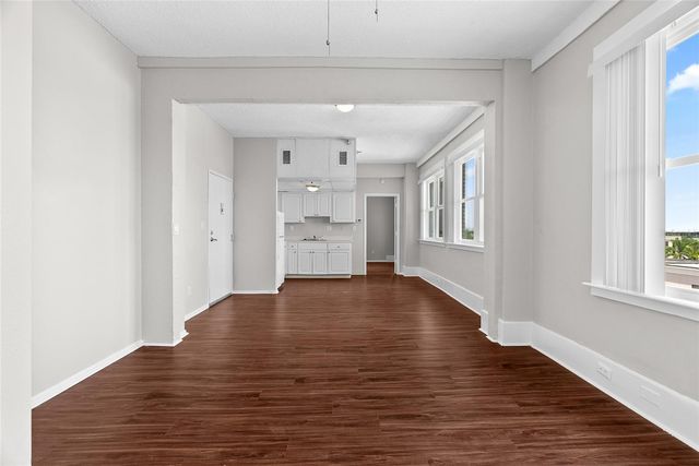 411 1ST AVENUE N 709, St Petersburg, FL 33701