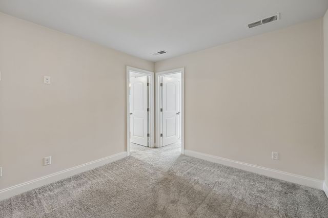 431 Palmetto Dr, Columbia, TN 38401