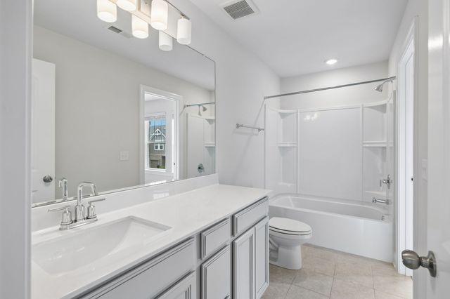 431 Palmetto Dr, Columbia, TN 38401