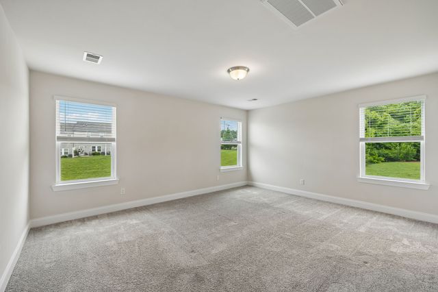 431 Palmetto Dr, Columbia, TN 38401