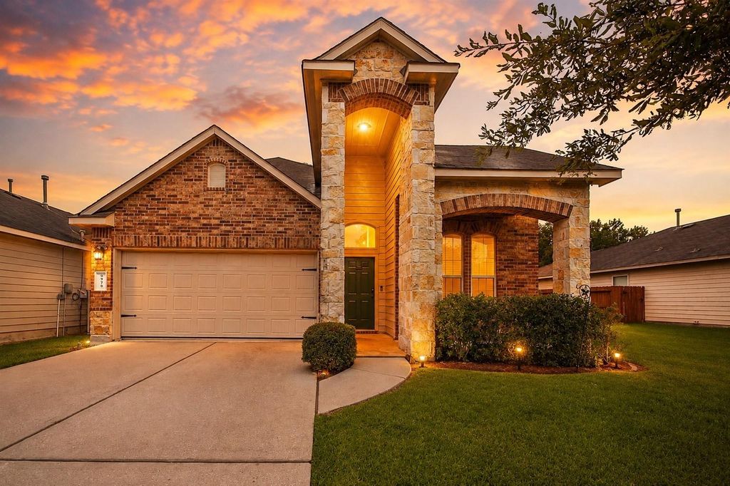 9978 Sterling Place Drive, Conroe, TX 77303