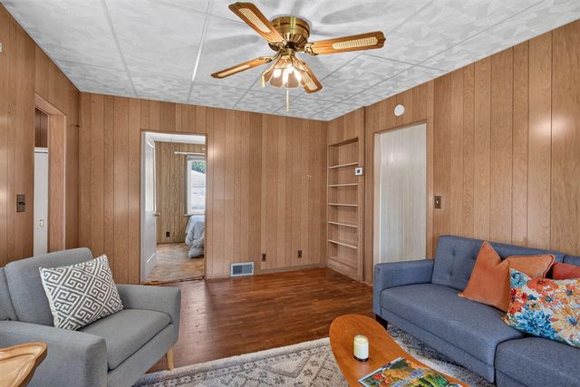 235 Bender Street, Jackson, MI 49202