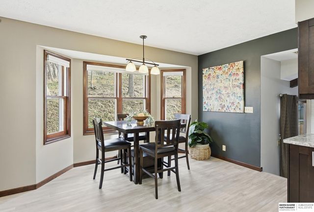 907 Wolf Lane, Bellevue, NE 68005
