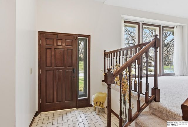 907 Wolf Lane, Bellevue, NE 68005