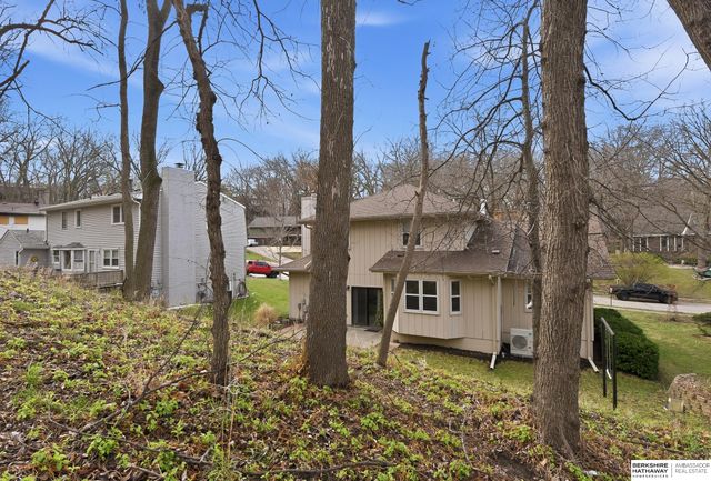 907 Wolf Lane, Bellevue, NE 68005