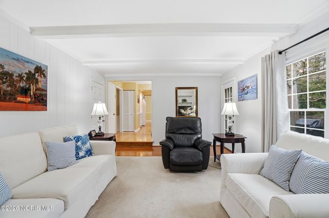 6854 Williamsburg Drive, Sylvania, OH 43560