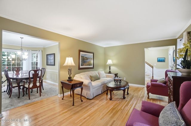 6854 Williamsburg Drive, Sylvania, OH 43560